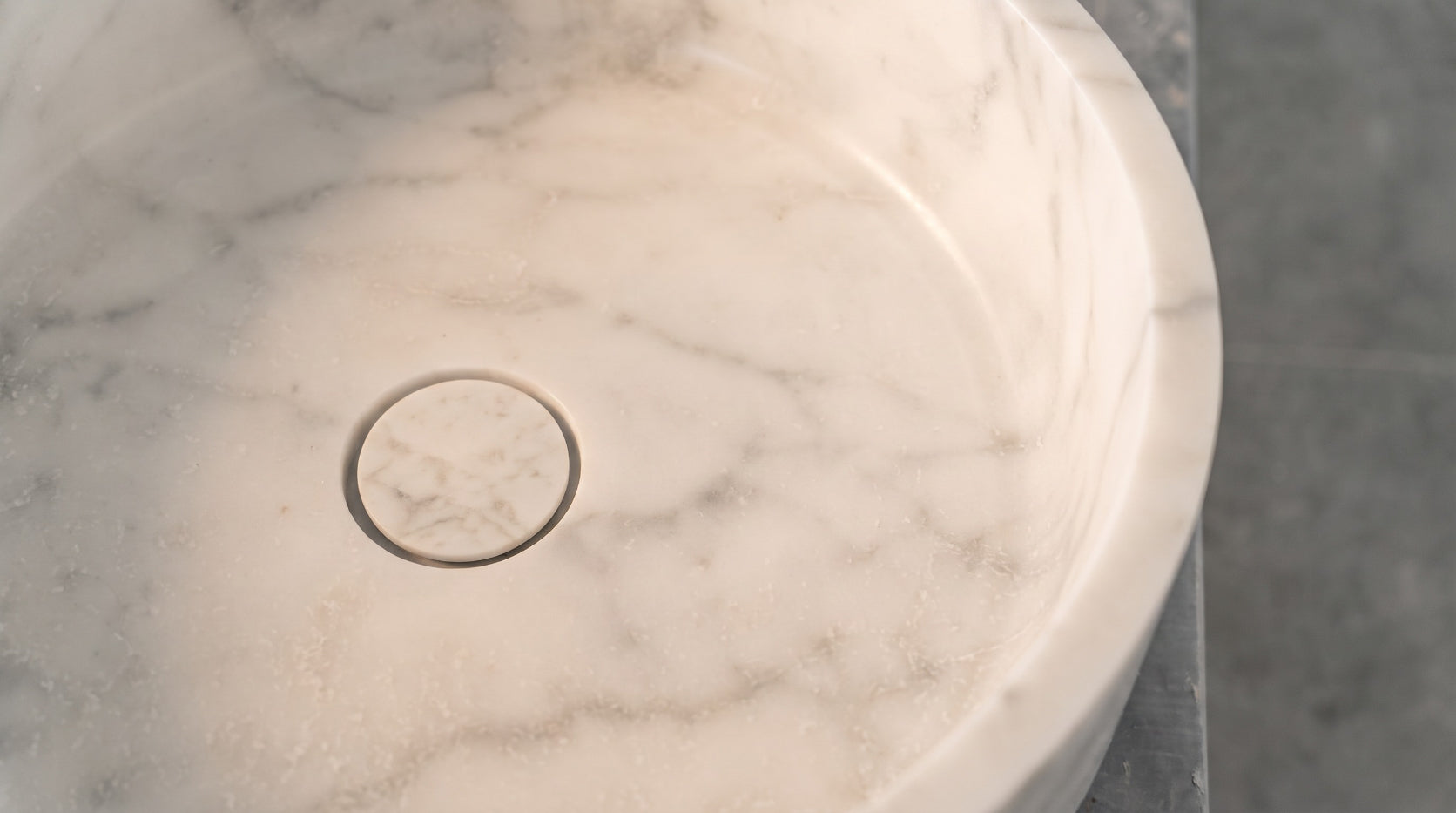 #Color_Bianco Carrara