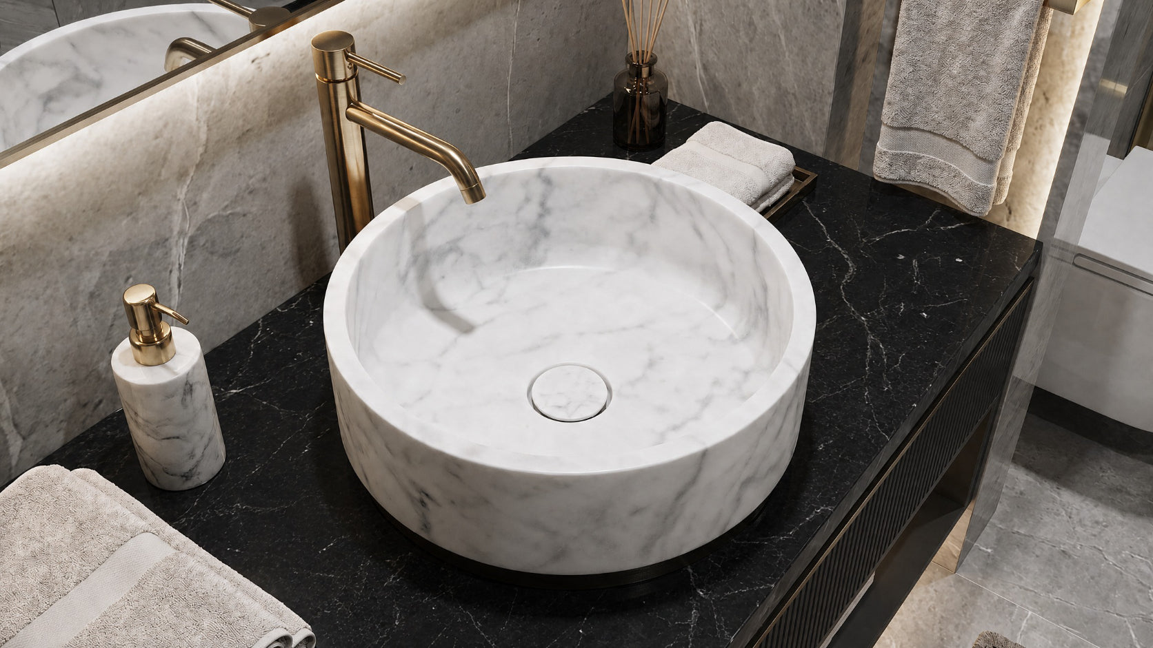#Color_Bianco Carrara